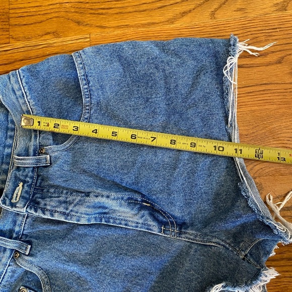 Vintage 90's Route 66 Distressed Frayed Highwaisted Denim Jean Shorts 32 - Picture 5 of 13